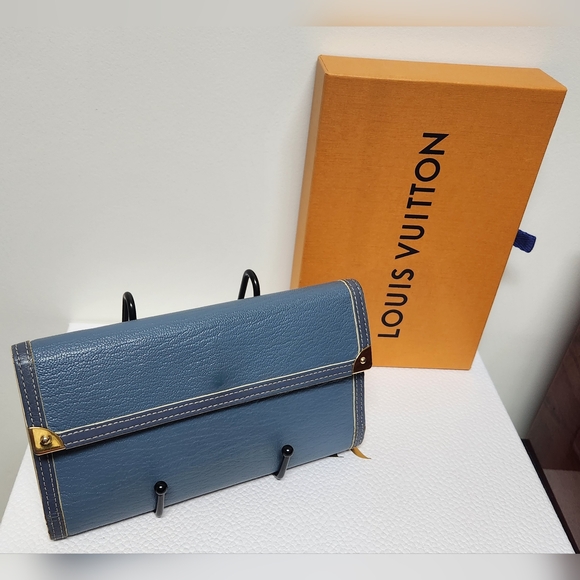 LOUIS VUITTON Mahina Leather Trifold Long Wallet  Denim Blue w/box TH0043 - Picture 5 of 15